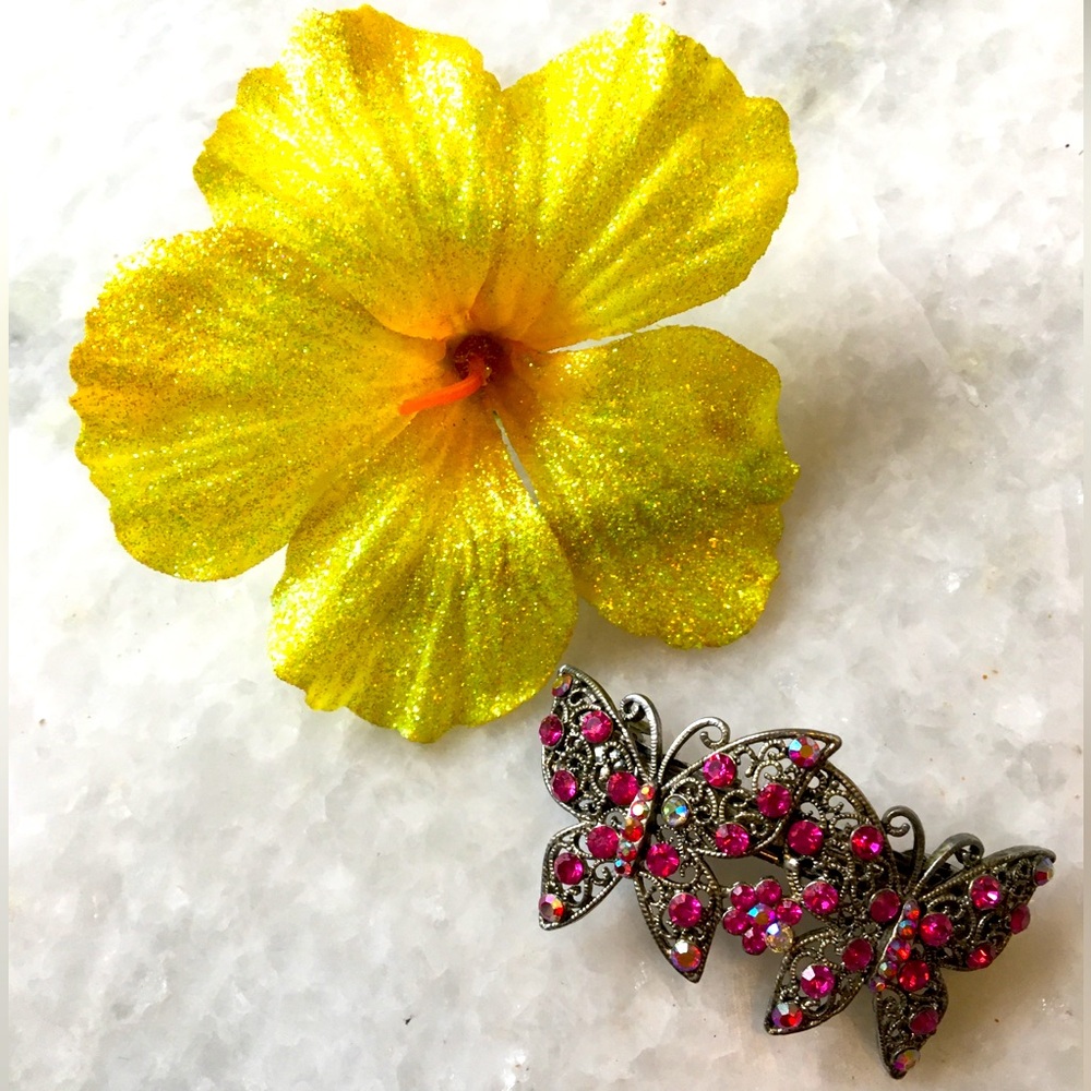 💖✨Pink Butterfly Barrette with crystals ✨ & Yellow glitter Flower Barrette 💖🌼✨✨ - Picture 1 of 16